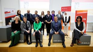 TAraabet Konferenz  Gruppenfoto Redner*innen